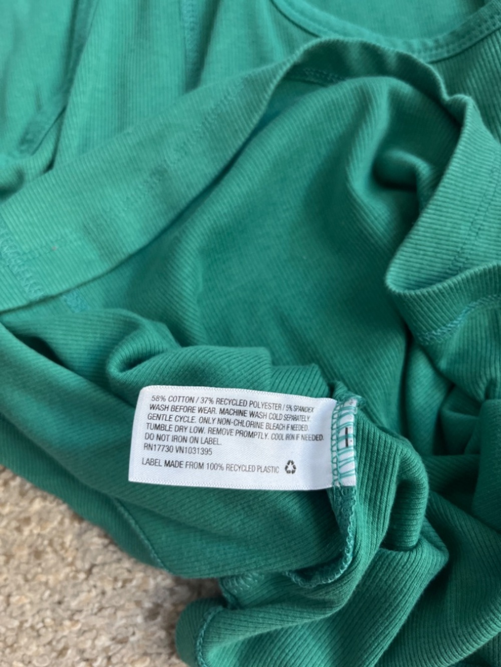 Universal Thread Tank top - Picture 4 of 4
